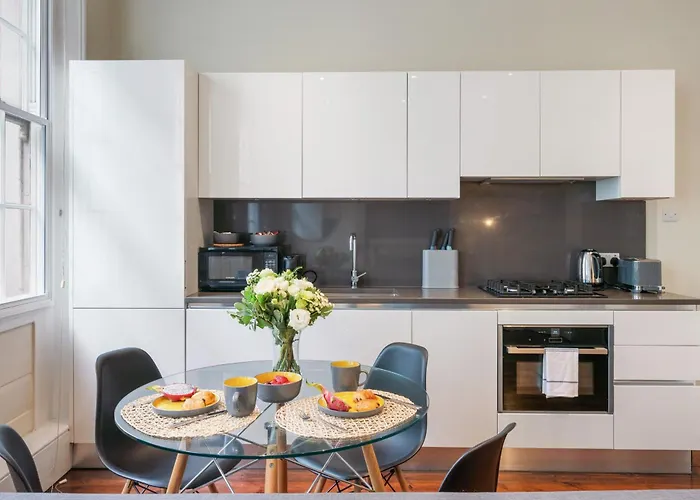 Superb One Bedroom Apartment In Soho